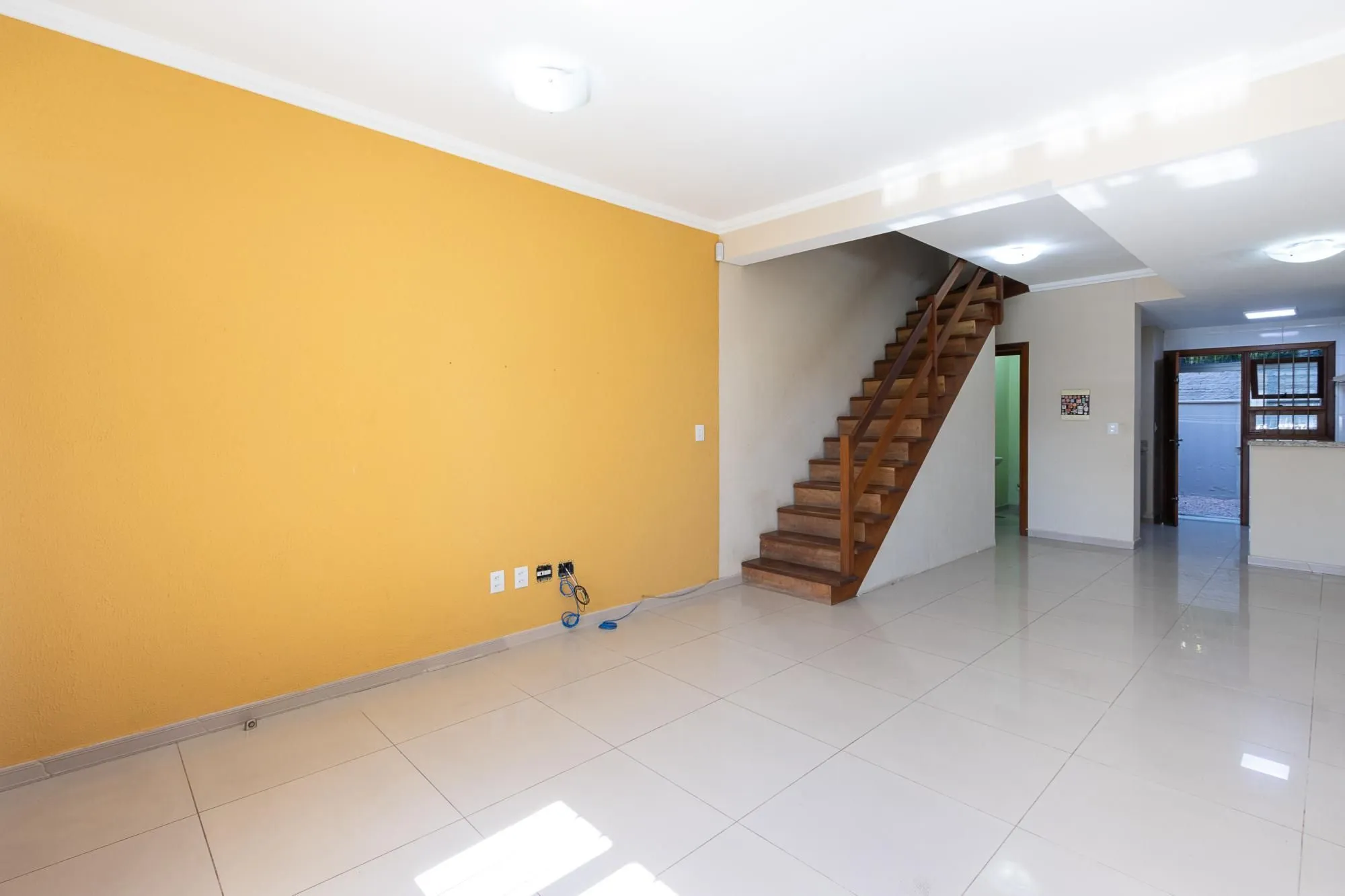 Imagem Casa para Venda - 135.78m², 3 dormitórios, sendo 3 suites, 1 vaga - Guarujá