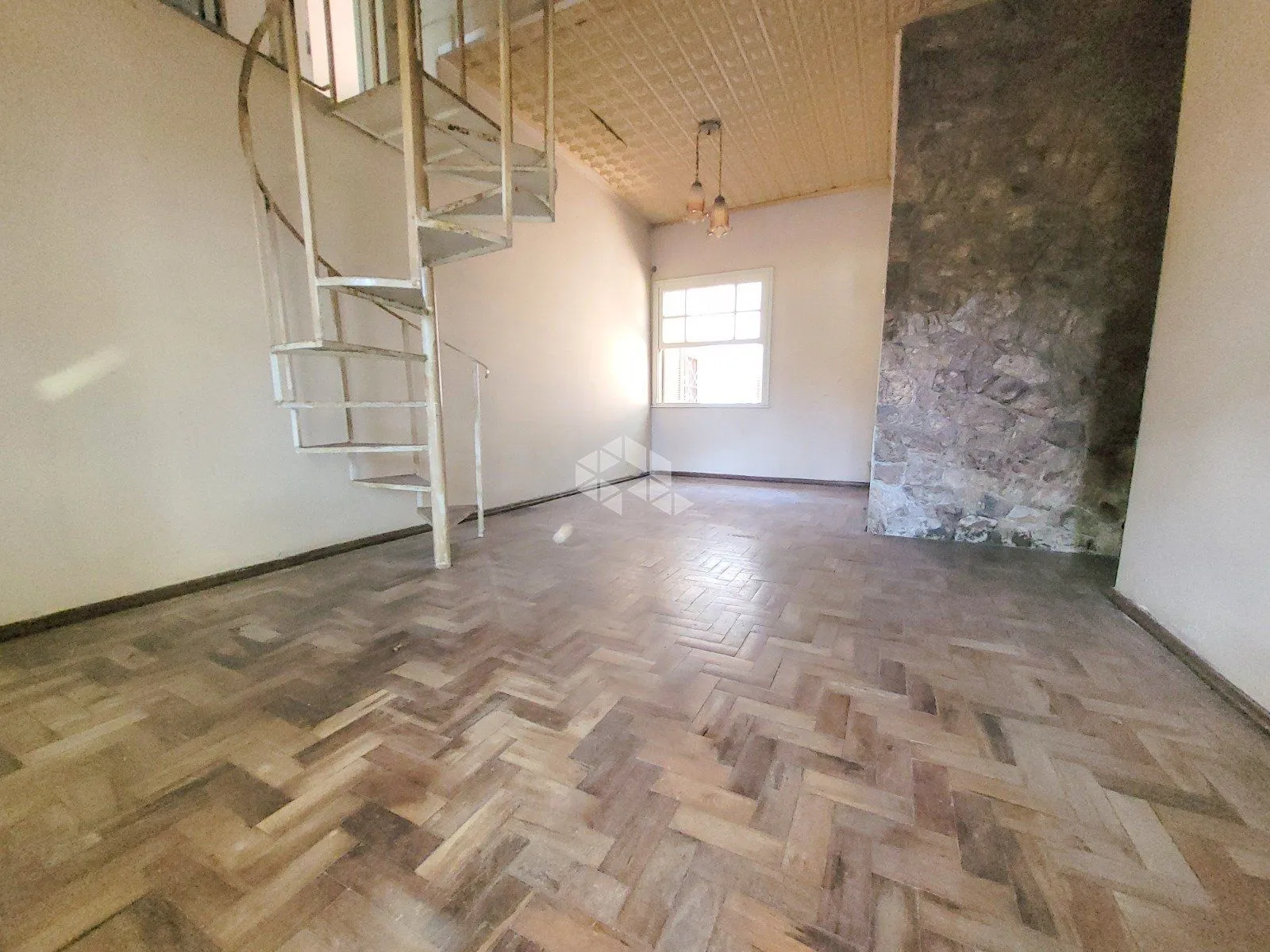 Imagem Duplex à venda em Porto Alegre, Jardim Botânico, com 3 quartos, 130m2