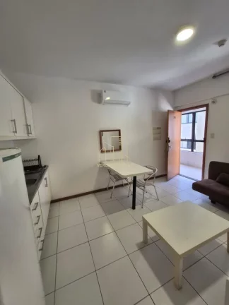 Foto do imóvel Apartamento mobiliado vista mar com um quarto e sala a venda no Rio Vermelho