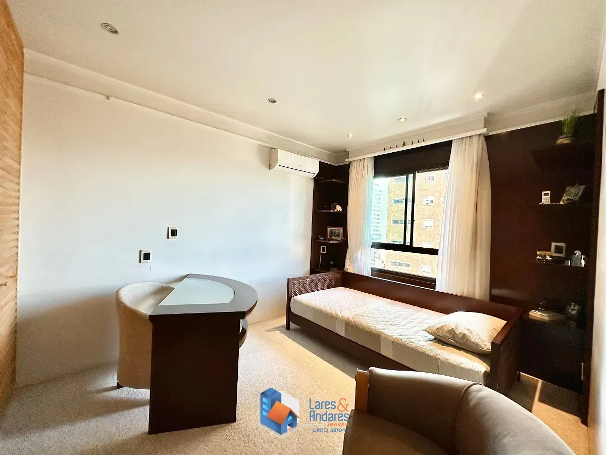 Imagem Apartamento para venda em Aclimação com 3 quartos, sendo 3 suítes, 214m²