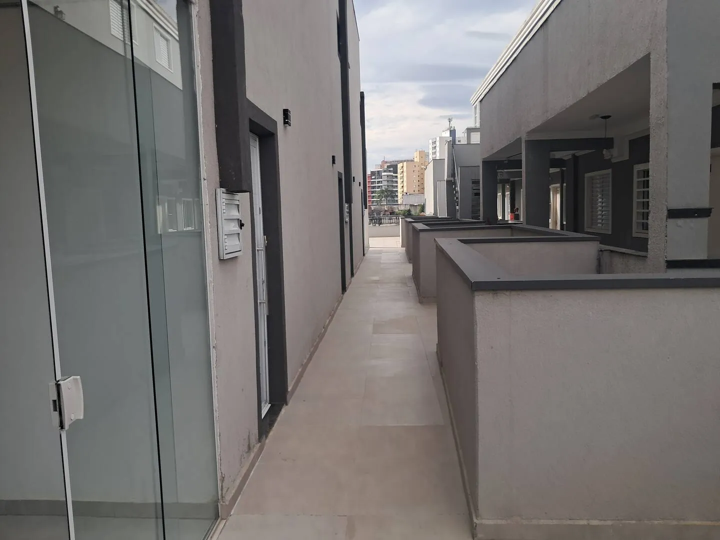 Imagem Studio à venda na Avenida Montemagno.