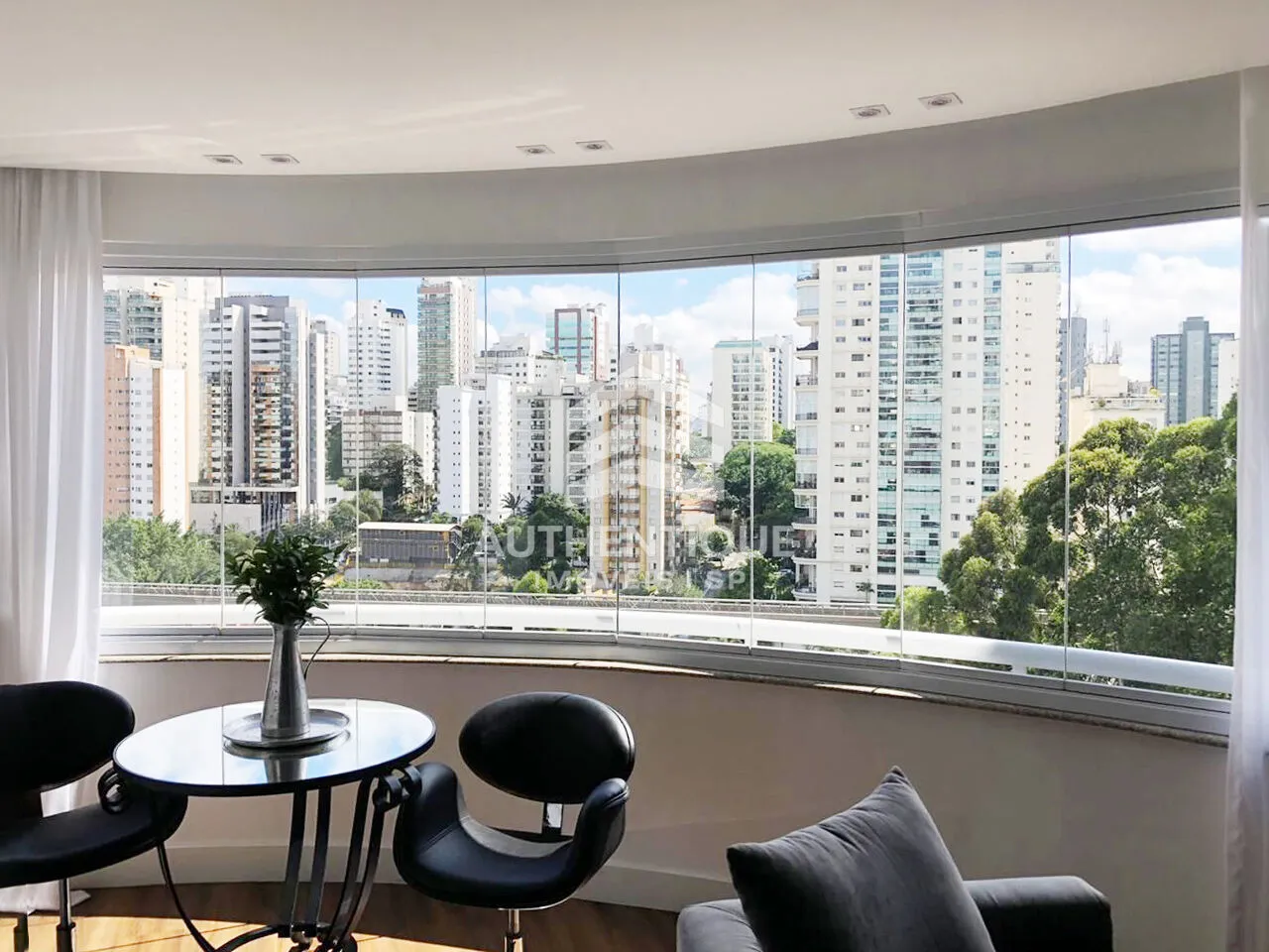 Foto do imóvel LARC CAMPO BELO - Apartamento no bairro Campo Belo à venda em Rua Barão do Triunfo