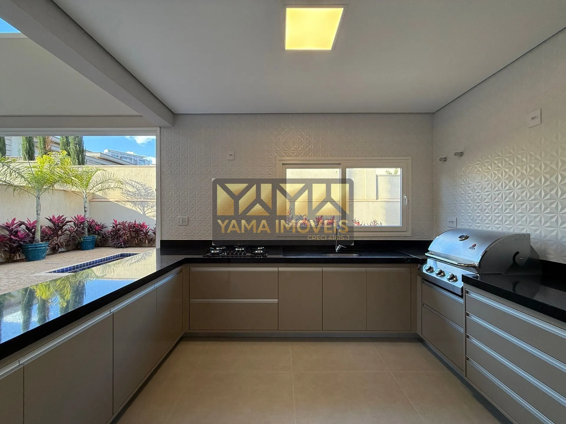 Imagem Condomínio Bela Vista - Casa Térrea no Condomínio Bela Vista - 4 Suítes - Piscina - Jardim Olhos D'Água