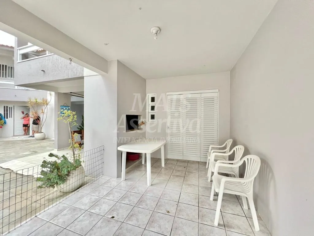 Imagem Sobrado em condominio fechado, Centro de Xangri-Lá - 250 metros do mar