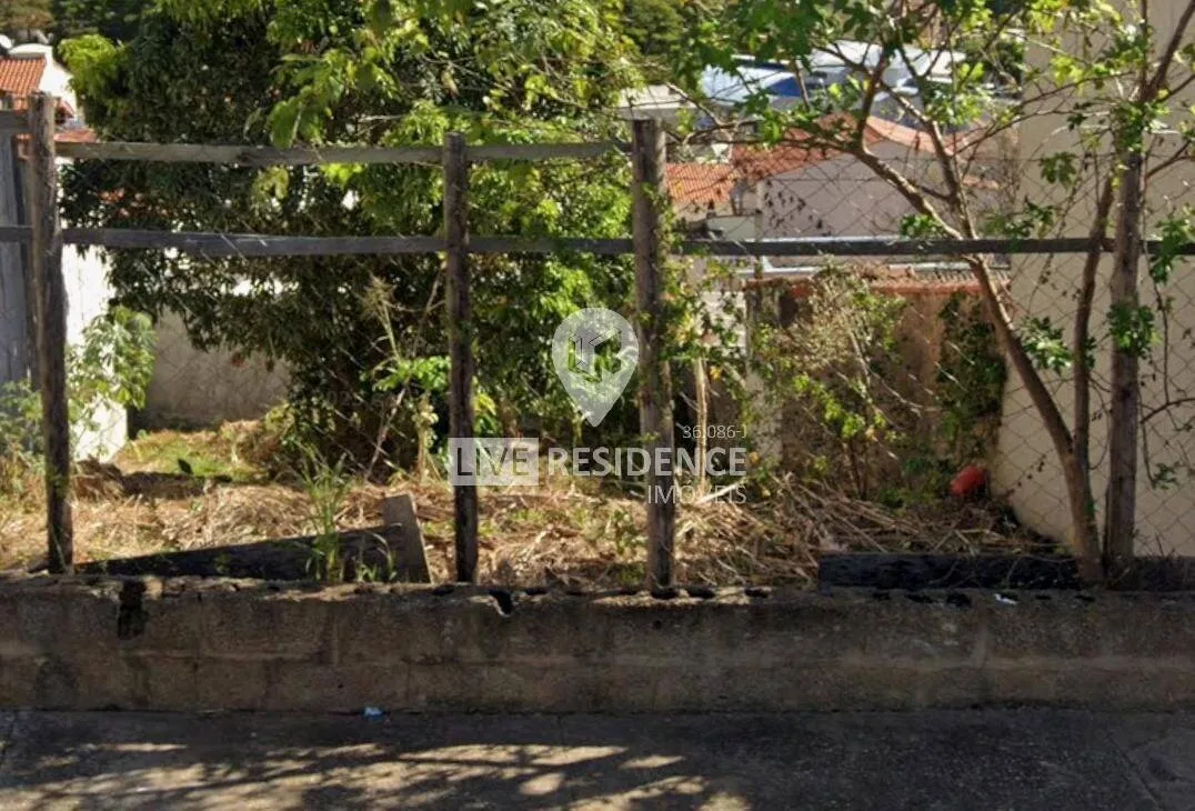 Imagem Terreno de 300 m² a venda em excelente localização em Itatiba