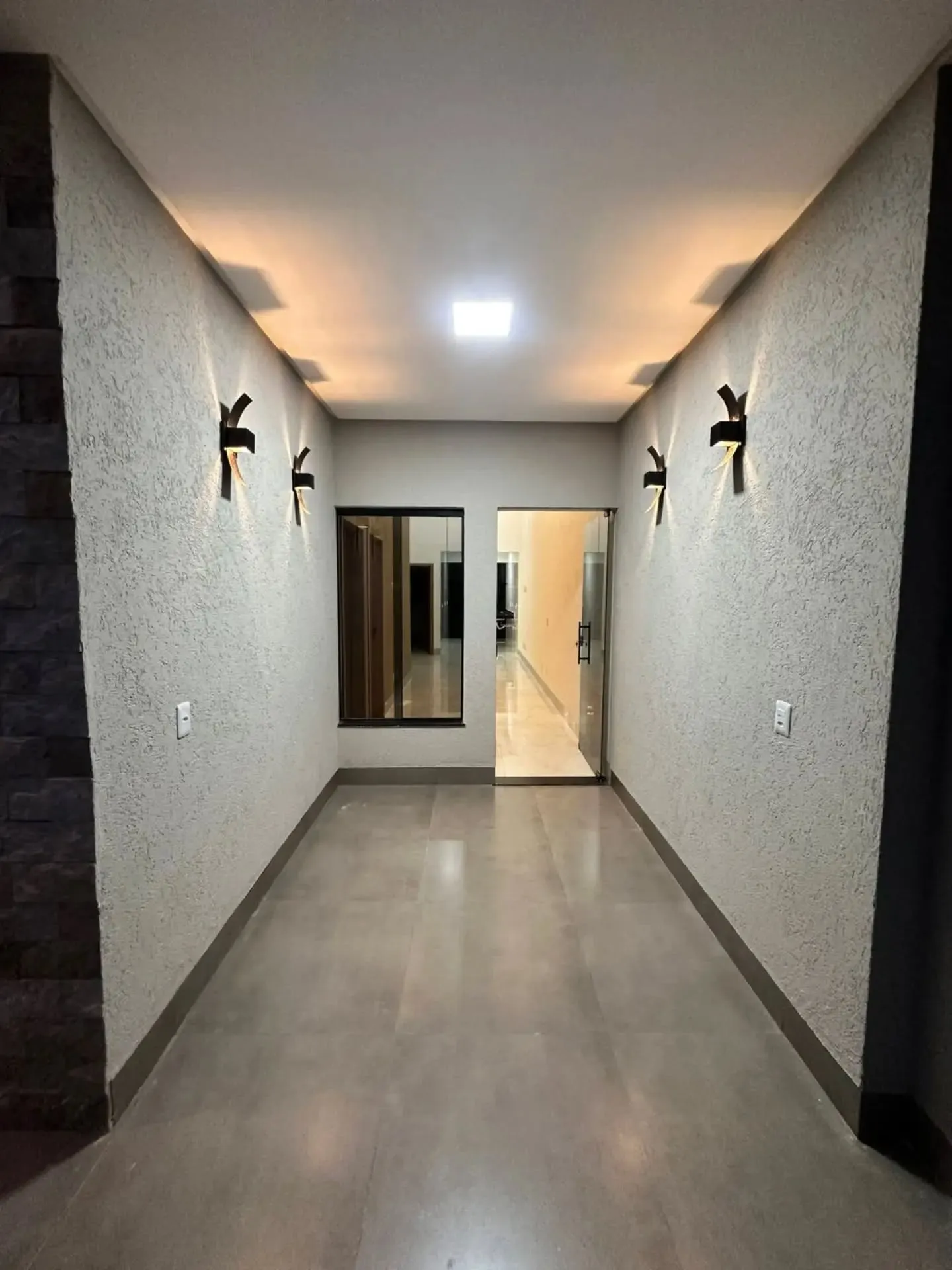 Imagem Casa 3/4 Sendo 1 Suite No Solar Bouganville
