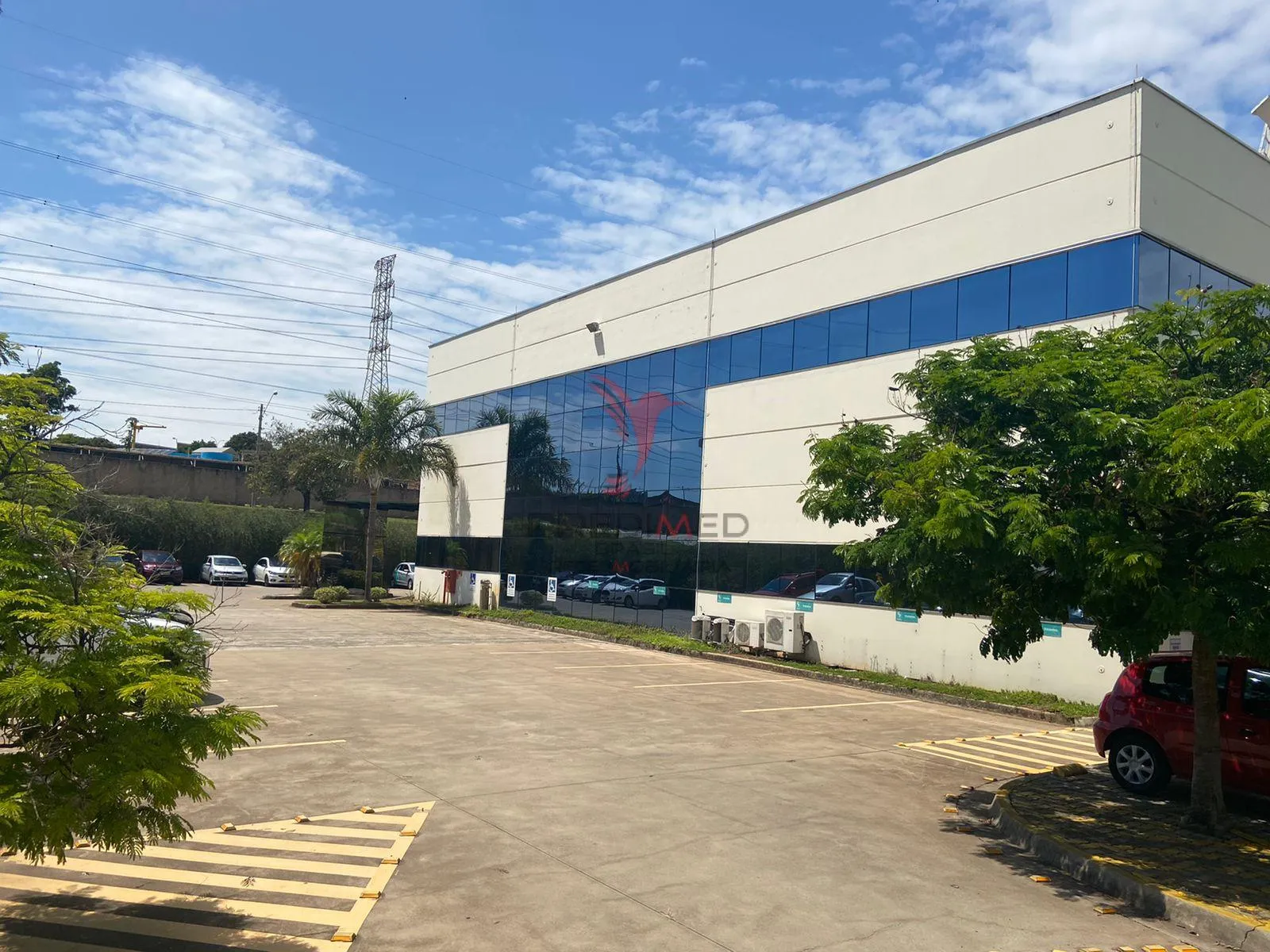 Imagem Prédio COMERCIAL/INDUSTRIAL com total segurança e tranquilidade