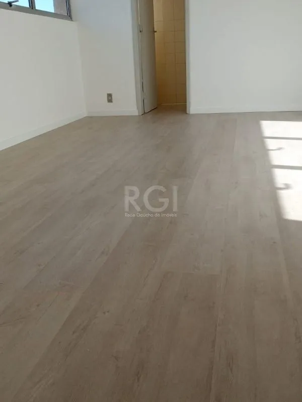 Imagem Conjunto/Sala para Venda - 20.43m², 0 dormitórios, Floresta