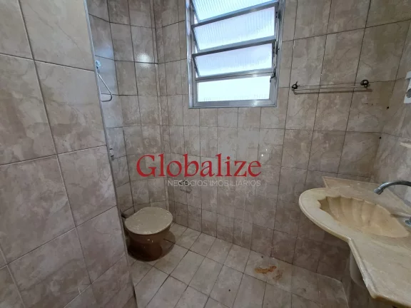 Imagem Apartamento à venda com 3 quartos e dependência, varanda, 1 vaga por R$390.000,00 no Boquirão em Santos
