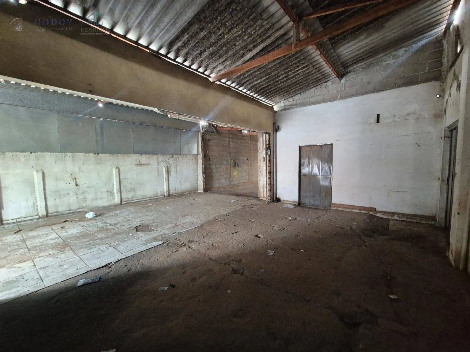 Imagem Ponto Comercial 300 m² - Ótima Visibilidade
