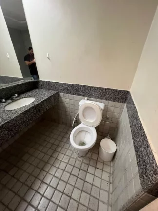 Imagem Flat para Locação em Jaboatão dos Guararapes, Piedade, 1 dormitório, 1 banheiro, 1 vaga