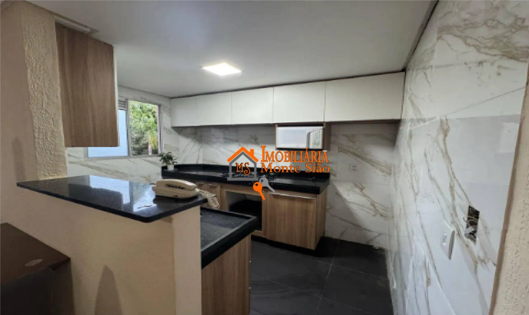 Foto do imóvel Apartamento com 2 dormitórios à venda, 42 m² por R$ 270.000,00 - Água Chata - Guarulhos/SP