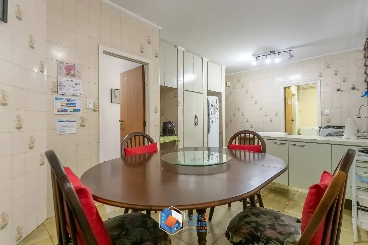 Imagem Casa para venda em Vila Cordeiro com 3 quartos, sendo 2 suítes, 194m²