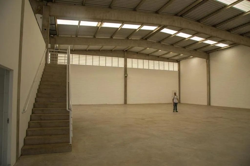 Imagem Galpão Comercial e Industrial 500m² em Condomínio para alugar em Sorocaba na Rodovia Raposo Tavares, Km 102
