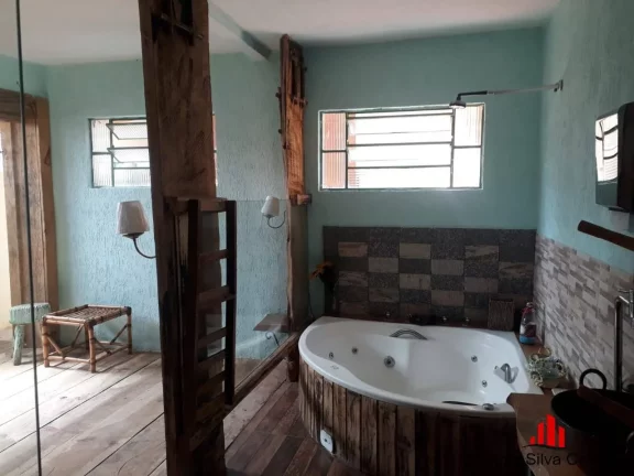 Imagem Casa a Venda, na Vila Abernéssia em Campos do Jordão-SP.