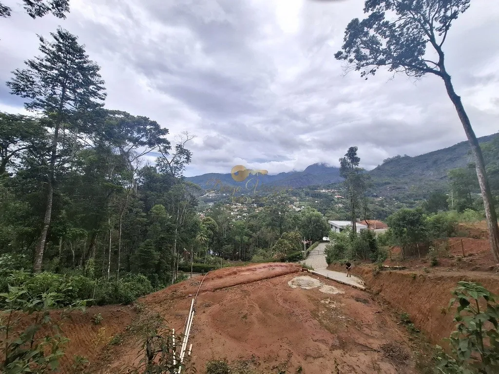 Imagem Terreno em Condomínio para Venda em Teresópolis / RJ no bairro Parque do Imbui