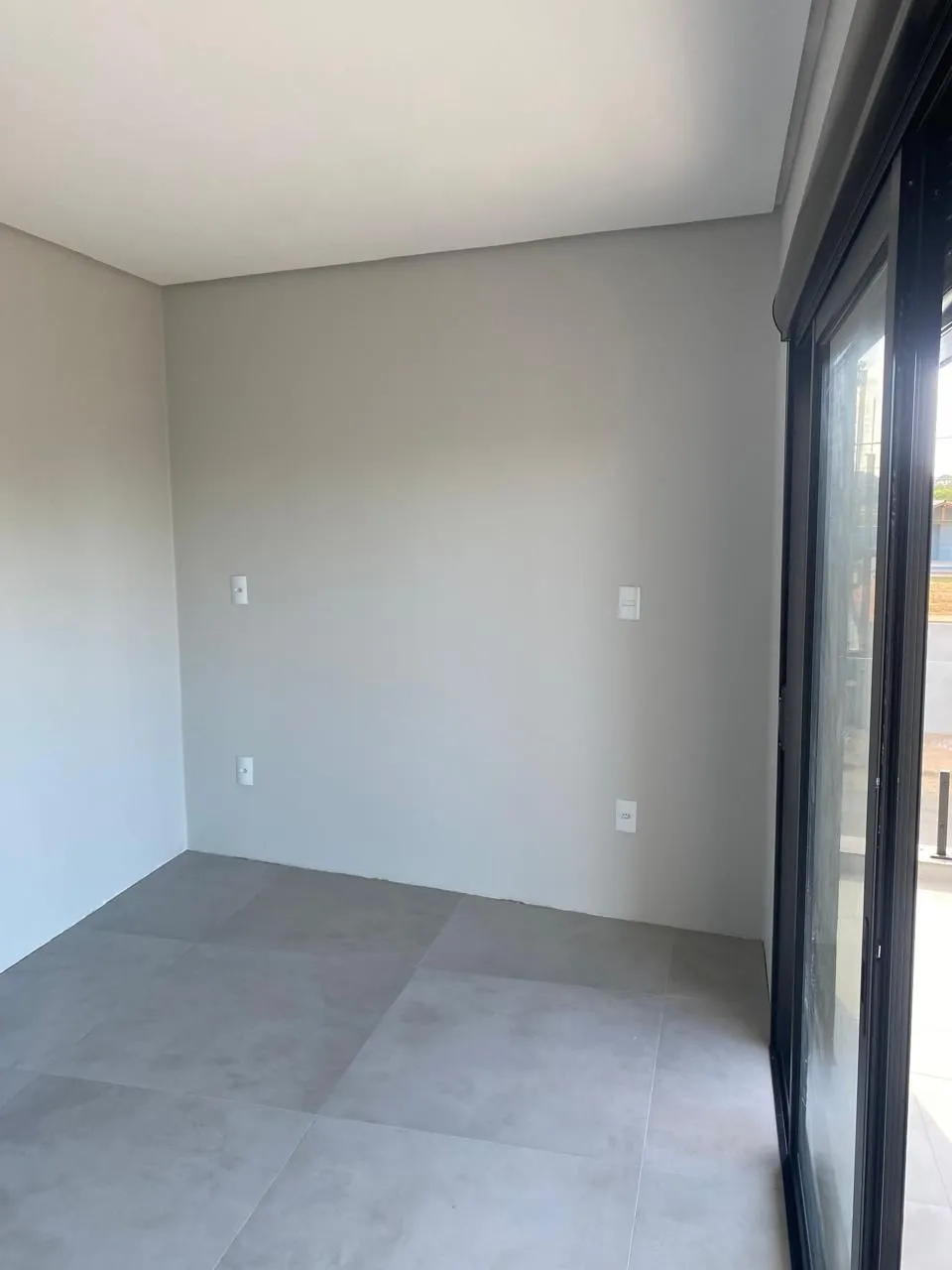 Imagem Casa com 03 quartos, sendo 01 suíte na Praia da Cal