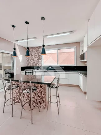 Imagem Casa de Condomínio em Alphaville - Santana de Parnaíba, SP