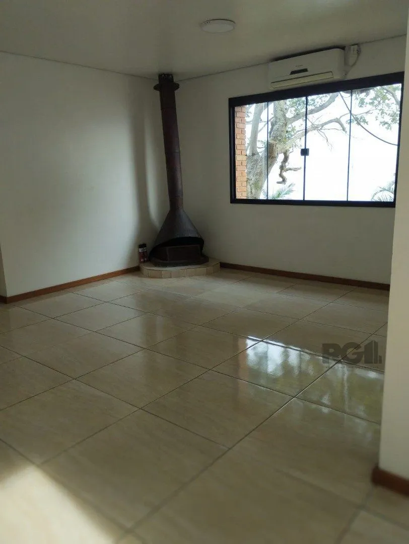Imagem AMPLA CASA COM PRAIA PRIVATIVA NA ZONA SUL DE POA