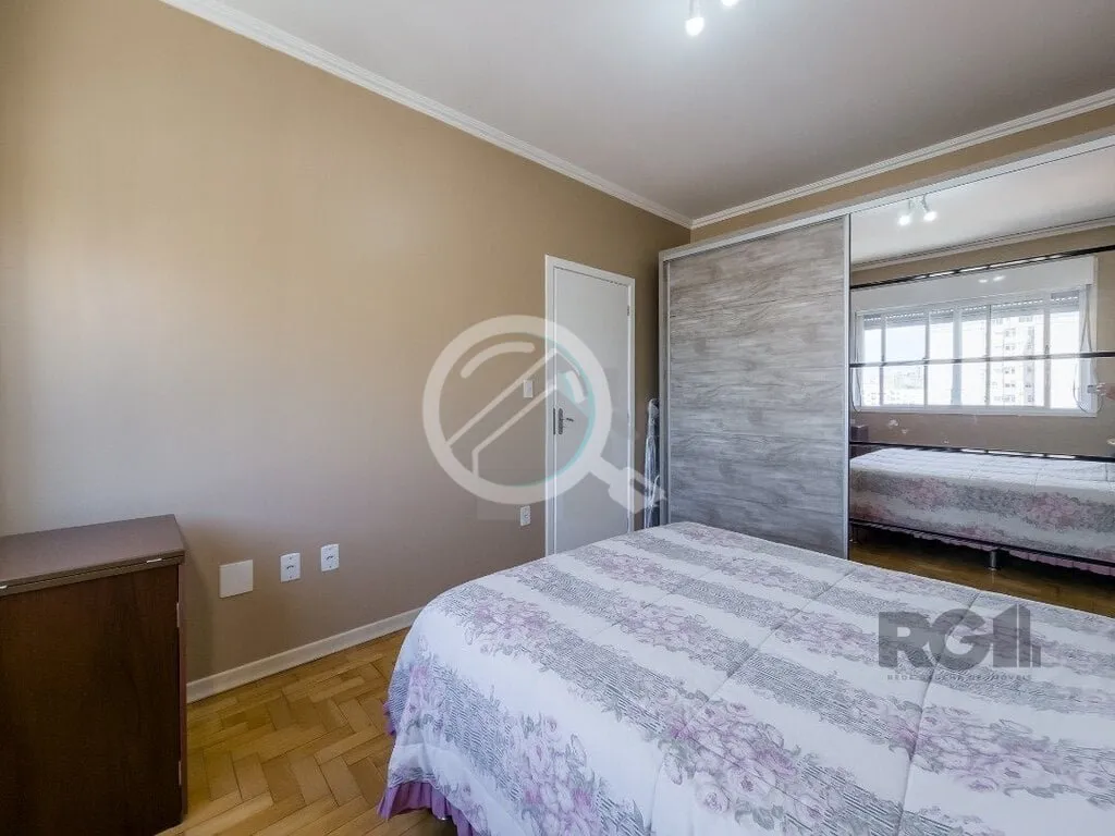 Imagem Descubra o charme de viver em Moinhos de Vento, Porto Alegre! Este apartamento moderno, localizado n...
