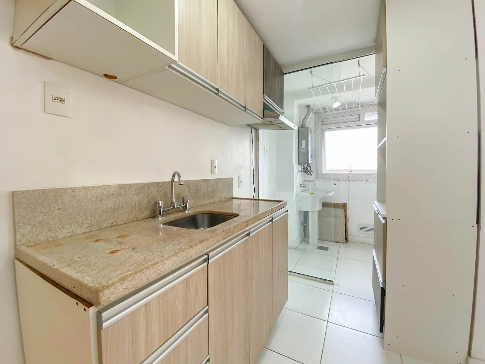 Imagem Apartamentos / 2 Dormitórios / 1 Suíte / 1 Vaga / São Sebastião / Porto Alegre / RS