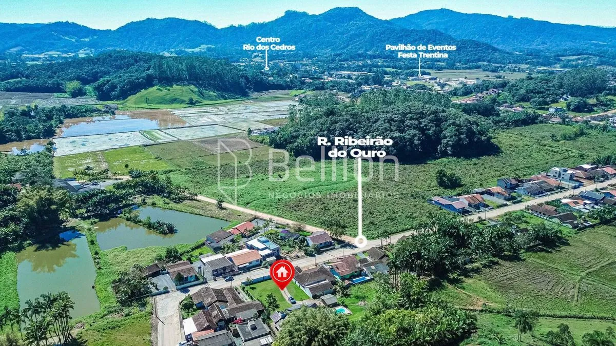 Imagem Casa com 2 lagoas, água corrente e piscina, um verdadeiro paraíso!