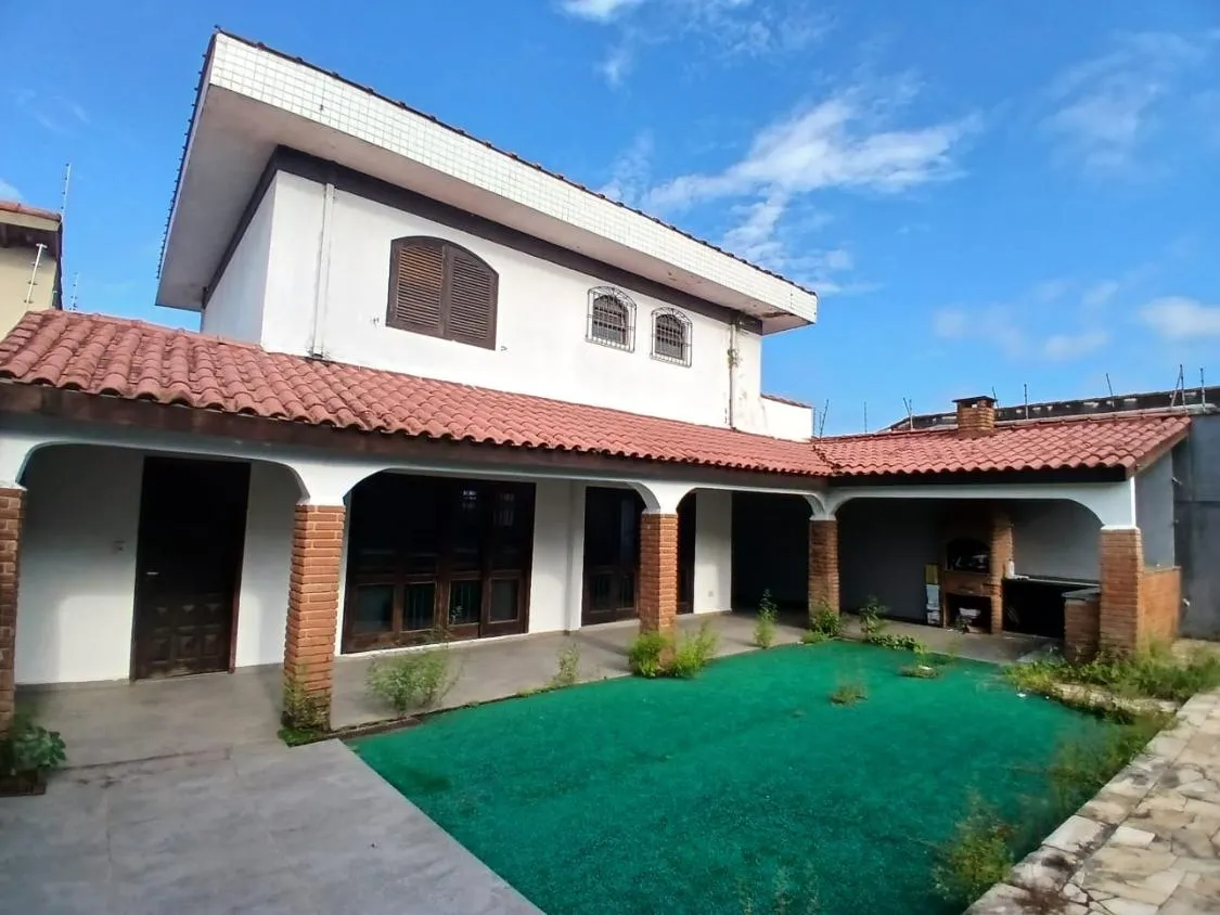 Imagem CASA COM PISCINA PARA VENDA E LOCAÇÃO NO MOSTEIRO EM ITANHAÉM LADO PRAIA ACEITA FINANCIAMENTO BANCARIO