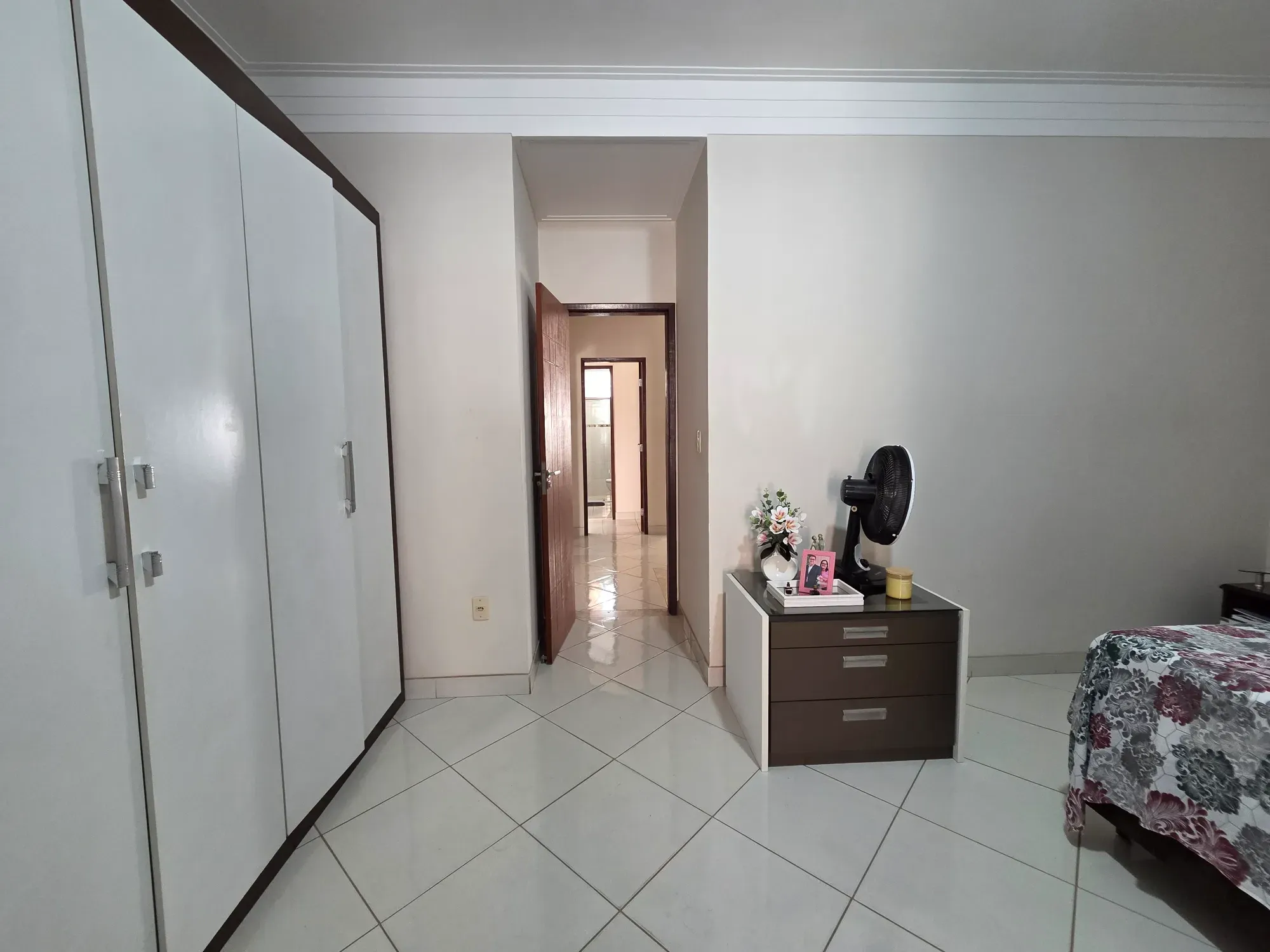 Imagem Casa com 4 Quartos à Venda, 1 m² em Luís Eduardo Magalhães - Simões Filho