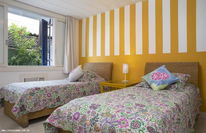 Imagem Imperdível: Casa em condomínio de luxo em Manguinhos, Búzios-RJ, com 4 quartos, 4 suítes e 2 vagas de garagem!