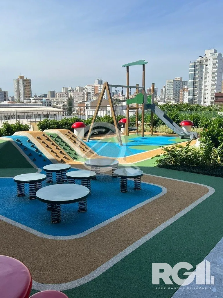 Imagem Apartamento com 143 m² privativos, possui 3 suítes, (sendo 1 máster), living, cozinha, dependênc...