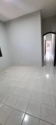 Imagem Casa para Venda em Mongaguá, Balneário Itaóca, 2 dormitórios, 1 suíte, 1 banheiro, 2 vagas