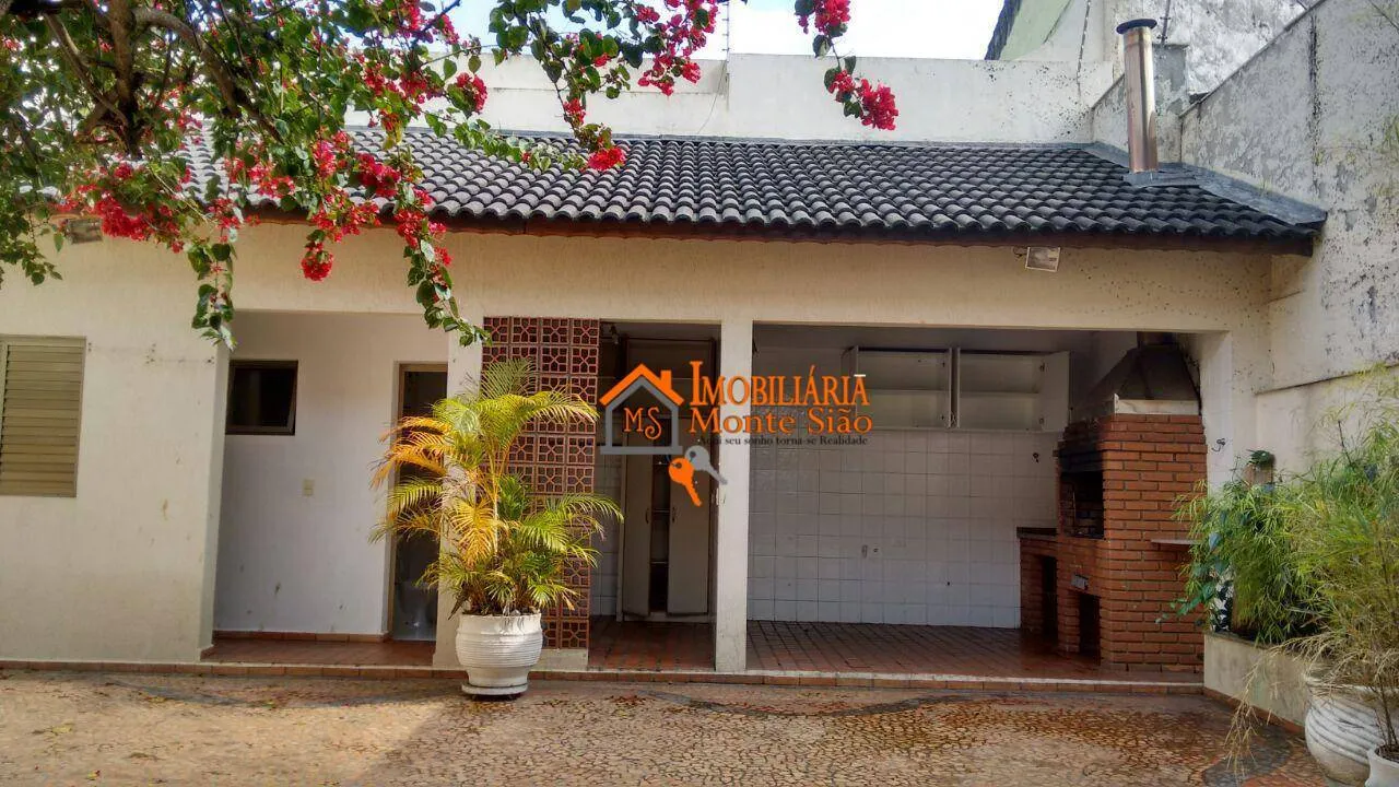 Imagem Sobrado com 5 dormitórios à venda, 365 m² por R$ 1.750.000,00 - Jardim Santa Mena - Guarulhos/SP