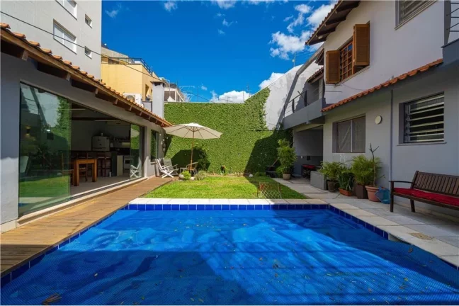 Foto do imóvel Casa para venda em Porto Alegre
