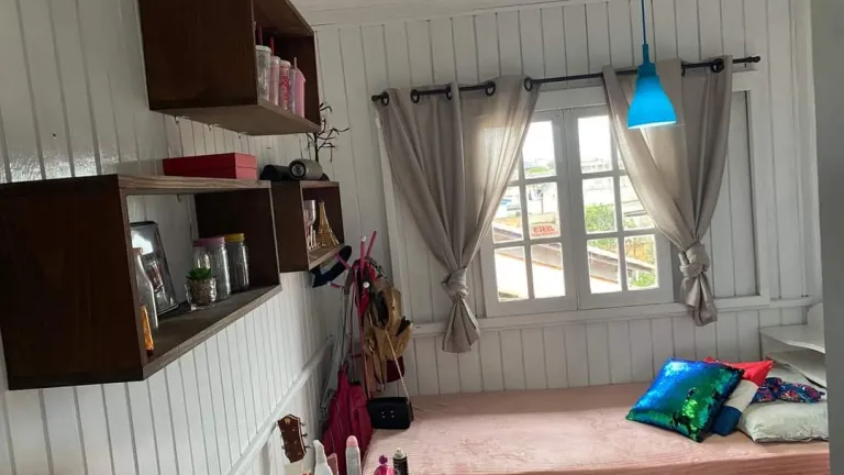 Imagem Casa com 6 Quartos à Venda, 140 m² em São Francisco - Criciúma