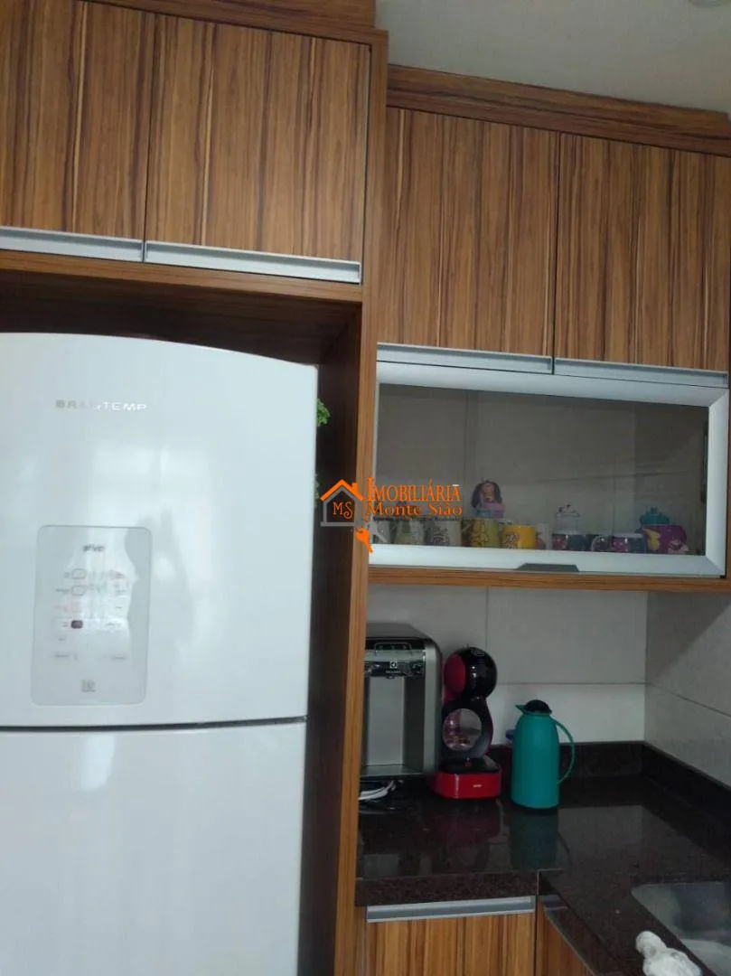 Imagem Apartamento com 2 dormitórios à venda, 54 m² por R$ 239.000,00 - Cidade Soberana - Guarulhos/SP