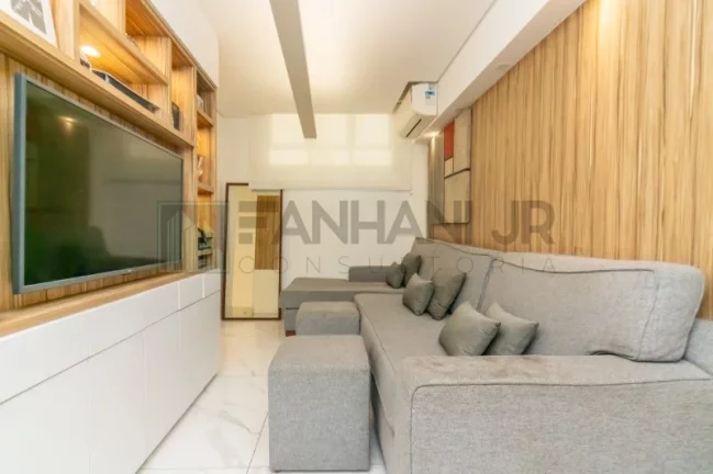 Imagem Luxuoso apartamento de 4 quartos e 3 suítes no Jardim Paulista, São Paulo - 260m², 3 salas, 2 vagas. Venha conhecer!