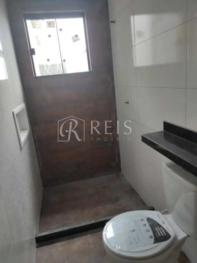Imagem Casa para Venda em Rio das Ostras, Maria Turri, 2 dormitórios, 1 suíte, 2 banheiros, 1 vaga