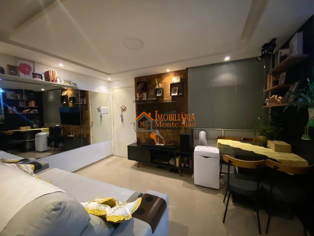 Imagem Apartamento com 2 dormitórios à venda, 45 m² por R$ 265.000,00 - Vila Alzira - Guarulhos/SP