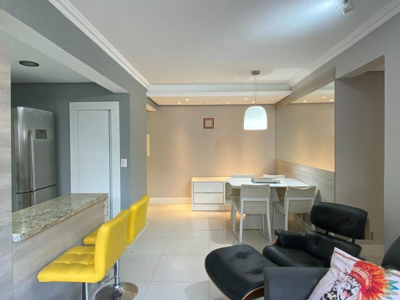 Imagem APARTAMENTO MOBILIADO DE 2 DORMITÓRIOS - CENTRO HISTÓRICO