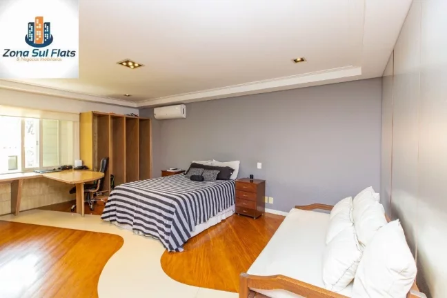 Imagem Casa Alto Padrão à Venda No Morumbi Com 4 Suítes e 6 Vagas - Condomínio Fechado