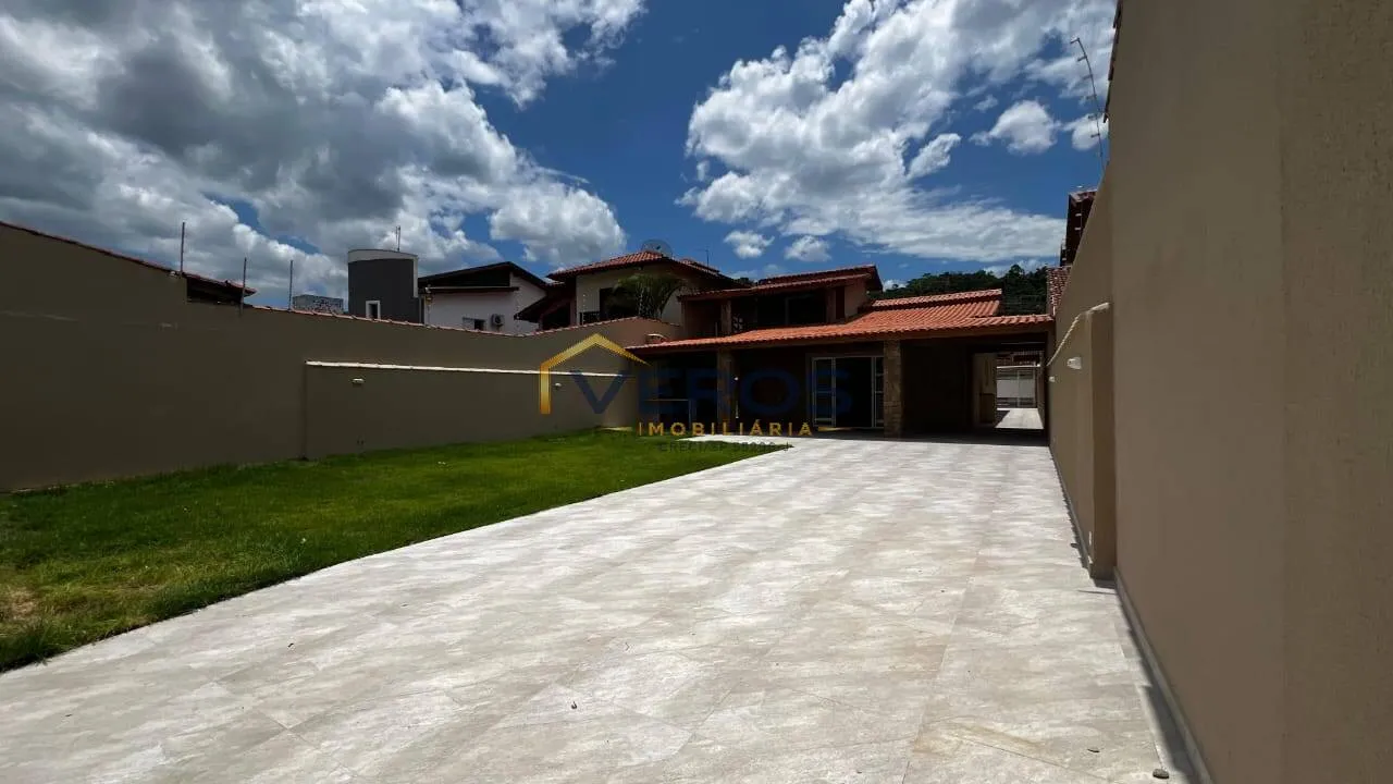 Foto do imóvel Casa Térrea na Região Central de Caraguá para venda