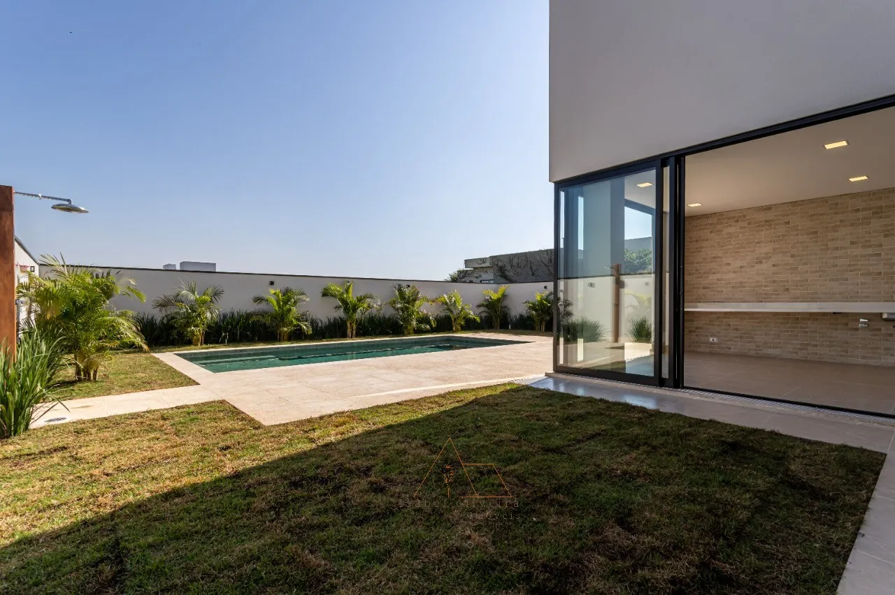 Imagem Luxuosa Casa em Condomínio à Venda em Itu-SP - Condomínio Villas do Golf - Itu/SP