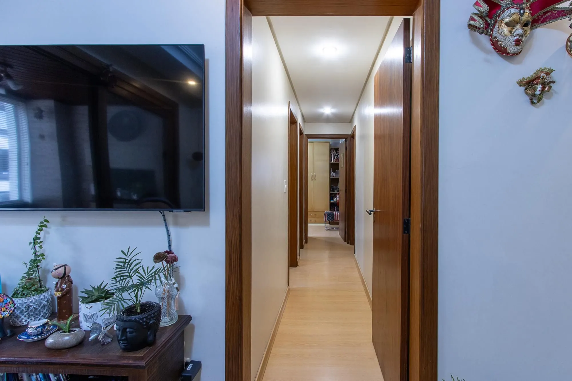 Imagem Apartamento de 3 dormitórios, 1 suíte e 3 vagas no bairro Ipanema.