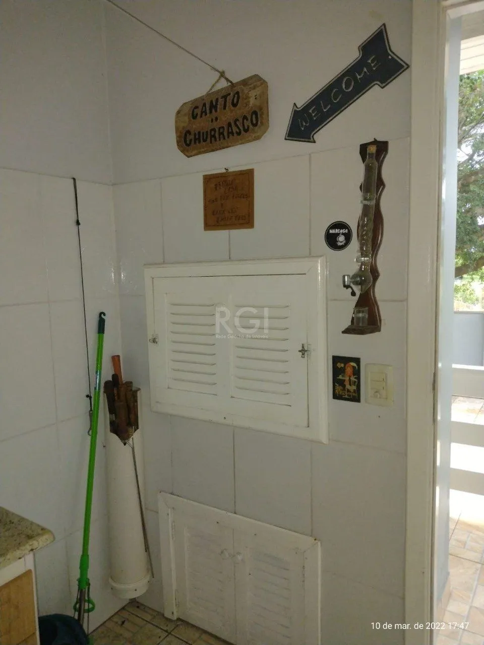 Imagem Casa 210m², 3 dormitórios, sendo 1 suites, 2 vagas - Mario Quintana, Porto Alegre/RS