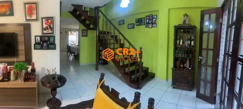 Imagem Casa Duplex - Casa Forte - 04 Quartos - 02 Suites - 280m2