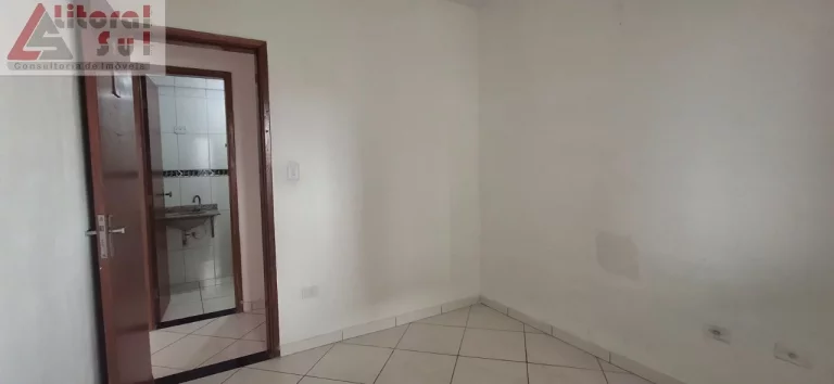 Imagem Imperdível oportunidade de compra em condomínio de luxo em Praia Grande-SP: 2 quartos, 1 suíte, 1 sala, 2 banheiros, 1 vaga de garagem, 70m².