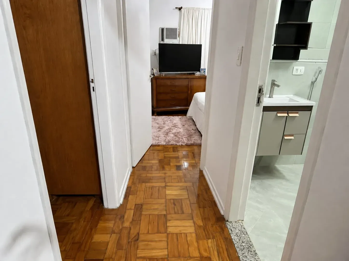 Imagem Apartamento com 2 Quartos à Venda, 69 m² em Encruzilhada - Santos