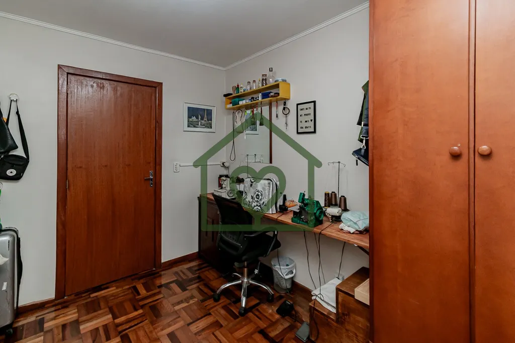 Imagem Heras vende excelente apartamento: 
 
- 3 dormitórios 
- Cozinha com copa 
- Área de serviço inde...