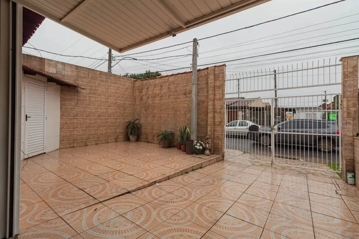 Imagem Casa com 2 dormitórios no bairro Sarandi, Porto Alegre