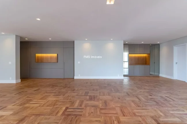 Imagem Apartamento à venda em Higienópolis, com 3 suítes, 2 vagas e 250m².